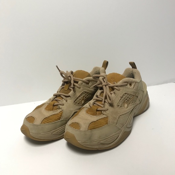 Nike Air Monarch - Picture 1 of 4